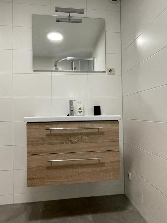 Escape, Appartement Met Groot Terras Buren  Exterior photo